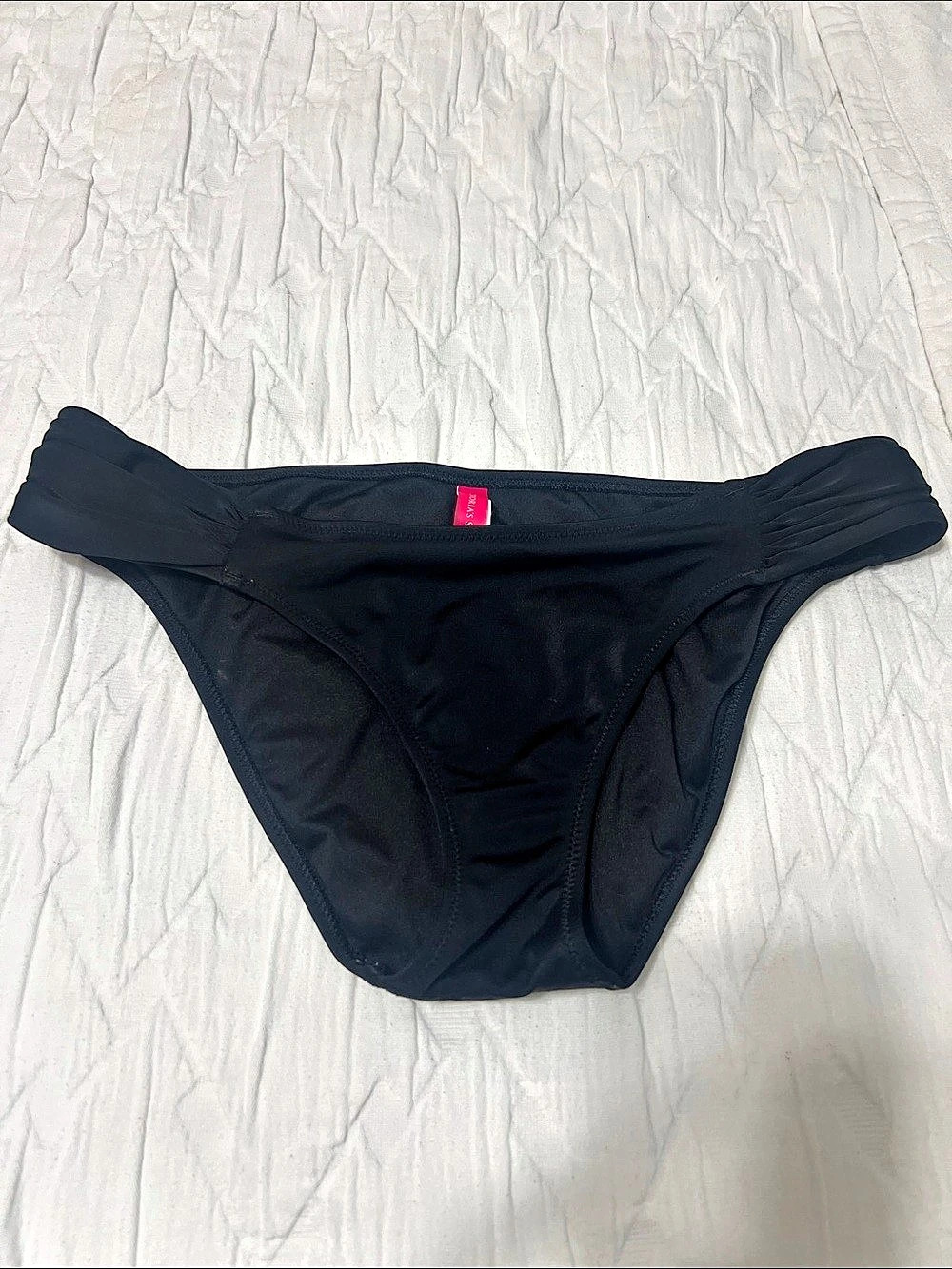 Victoria's Secret Ruched Bikini Bottom in Black Size Medium Like New